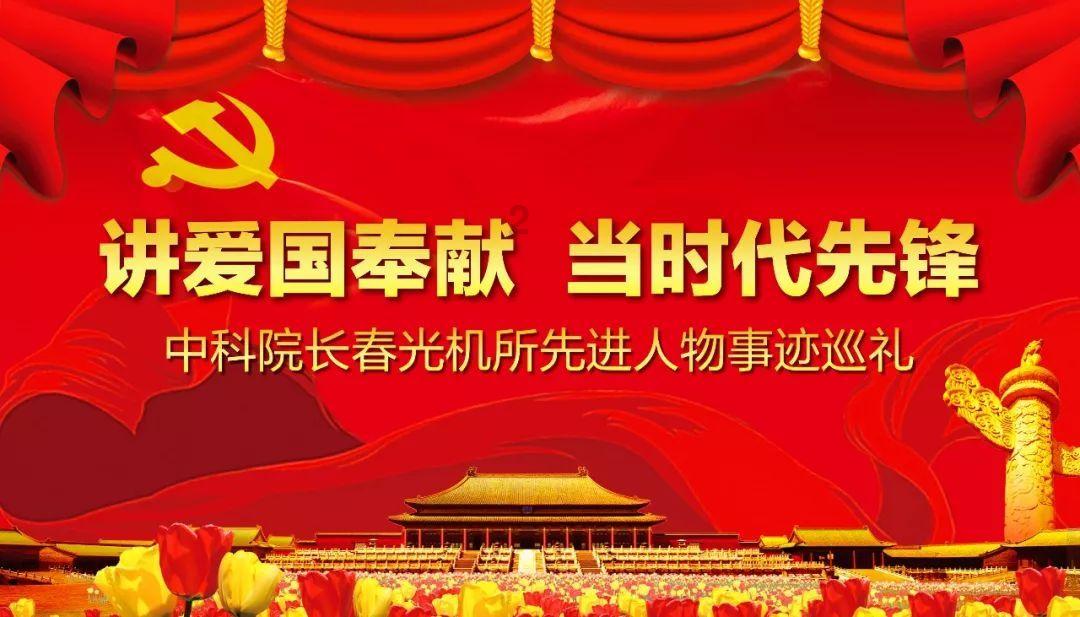 周扬青为阿娇庆生，蛋糕铺满鱼子酱，还有金箔点缀，出手太壕了